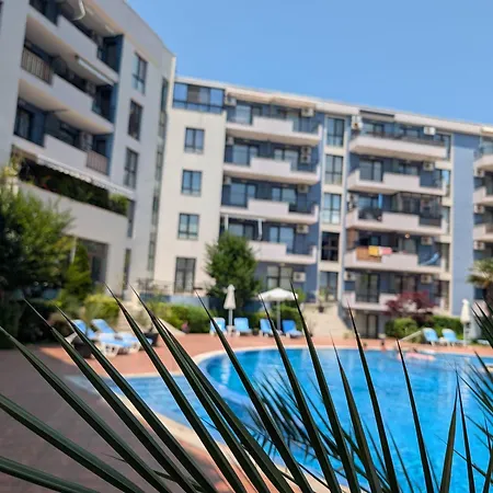 Amphora Palace Complex Apart-hotel 4*